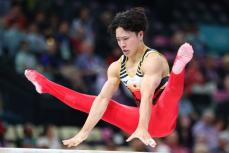 【体操】個人、団体２冠の岡慎之助が平行棒で銅　同種目で日本勢のメダル獲得は２０年ぶり