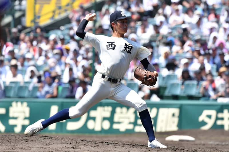 【甲子園】西日本短大付が初戦突破も西村監督は金足農を絶賛「素晴らしいチームで私たちも目指したい」