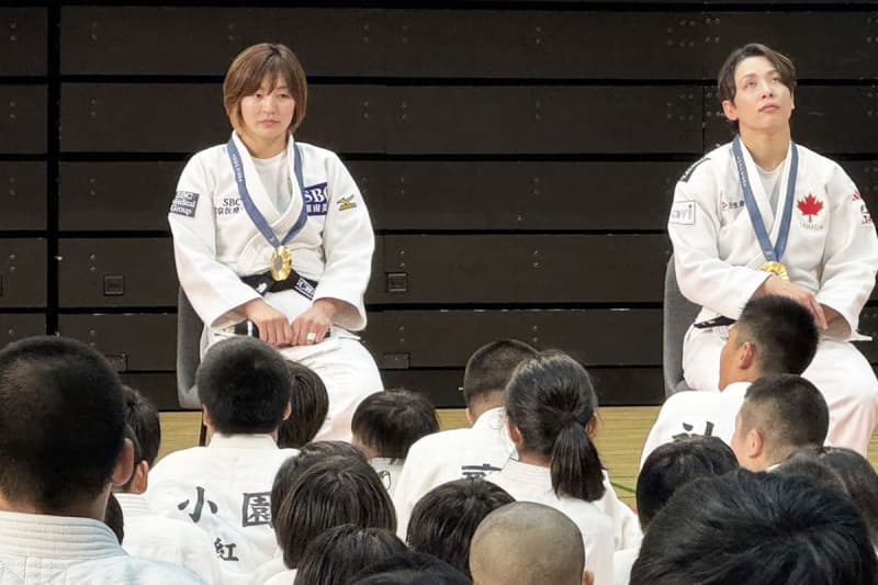 【柔道】パリ金・角田夏実　小中学生に伝授した〝必殺技〟ともえ投げ「何歳からかけ始めましたか？」