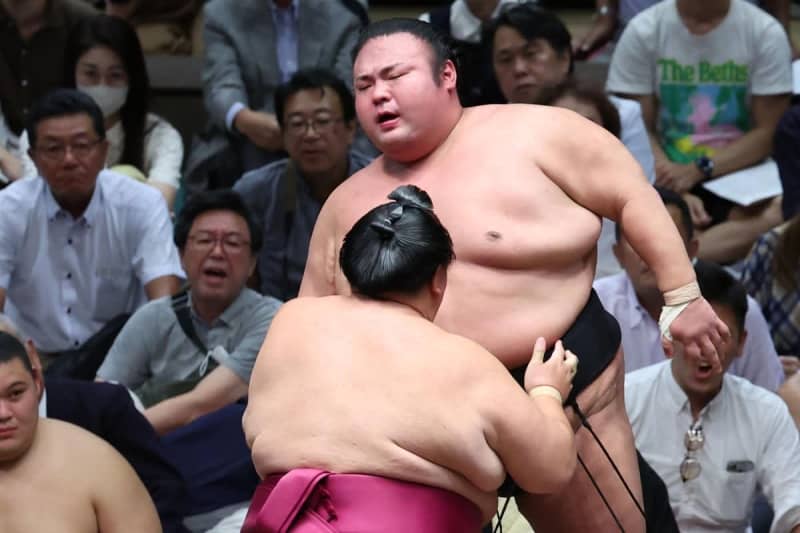 【秋場所】途中休場・貴景勝の気になる進退　現役続行を選択しても〝いばらの道〟