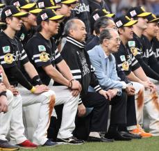 【ソフトバンク】孫正義オーナー ５度宙に舞い「勝負事は勝つのが最高。待ち望んでいた」