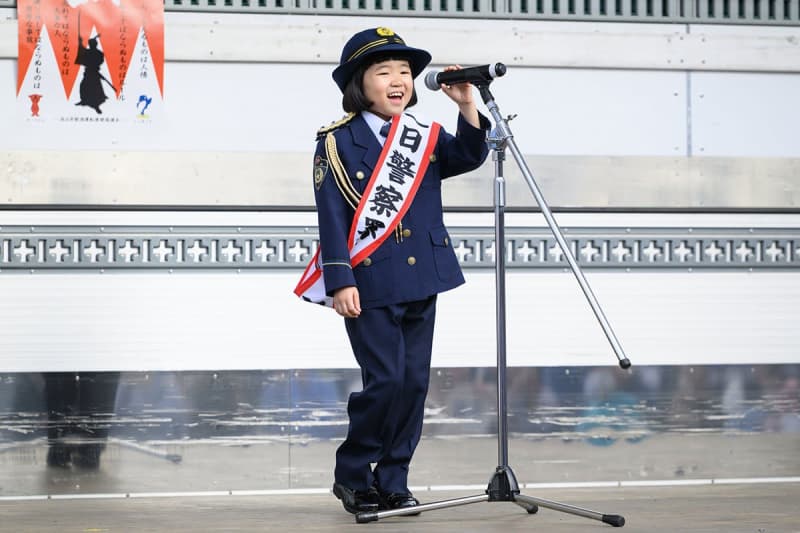 ７歳・永尾柚乃　千葉・流山で一日警察署長…今後の夢は世界旅行「特に行きたいのは南極です」