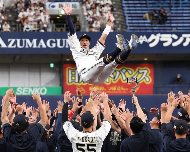 【西武】源田壮亮がオリックス・安達の引退セレモニーに参加した理由「ずっと目標にしてやってきた」