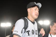 【巨人】岡本和真が〝主力休養〟試合でフル出場　萩尾死球で「野手がいなくなったので」