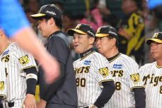 【阪神】岡田監督 ２位確定にキッパリ「あと１か月は野球をしたい」