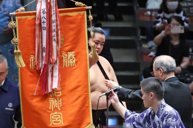 【大相撲】琴桜が全日本力士選士権で初優勝「これを本場所につなげられるように」