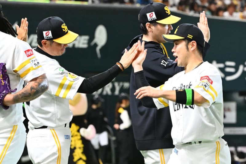 【パＣＳ】ソフトバンクが貫禄の勝利　小久保監督は初戦を制しご満悦「むちゃくちゃ大きい」