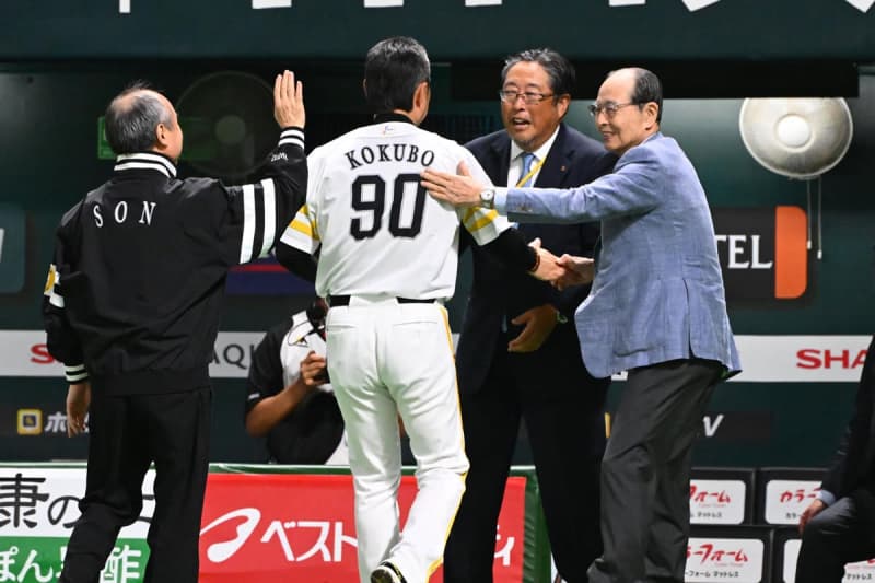 【パＣＳ】全勝突破のソフトバンク・王球団会長　苦戦３連敗の巨人に「粘り強く戦ってほしい」