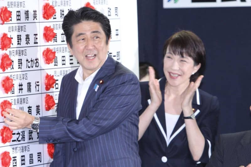 法大前総長の〝高市氏は安倍氏の女装〟発言にほんこん激怒「安倍さんにも失礼や！」