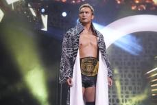 【ＡＥＷ】オカダ・カズチカがコンチネンタル王座防衛　カイル・オライリーをレインメーカーで一蹴