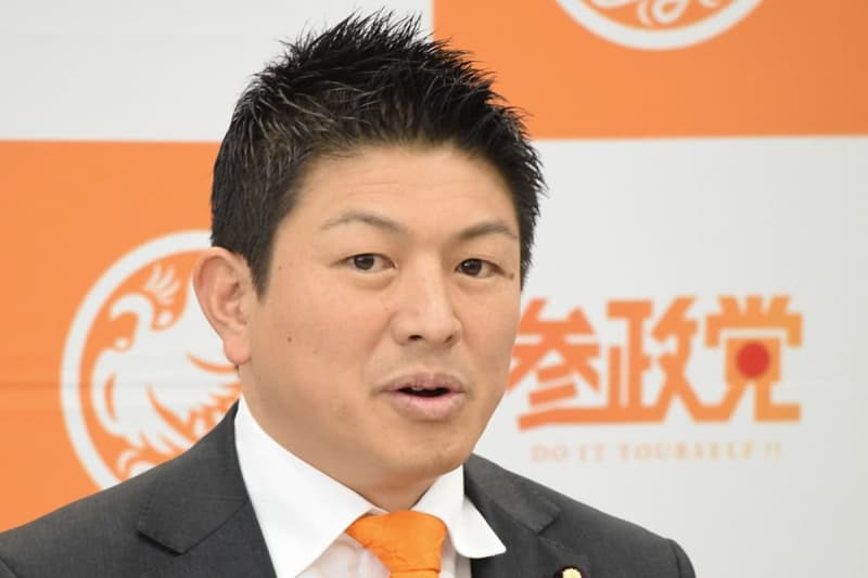 【衆院選】参政党・神谷宗幣代表が救急搬送「顔色が悪く、じっとしているのもお辛い様子」