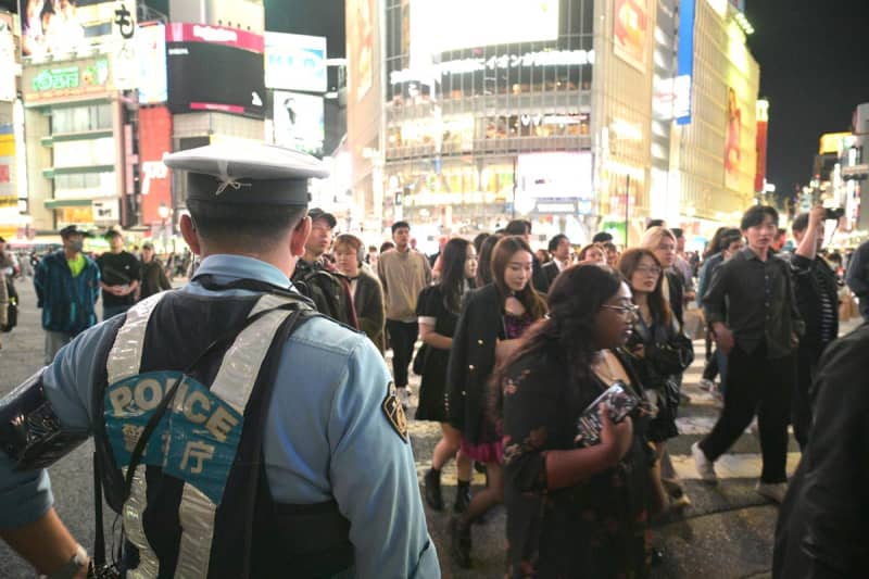 渋谷ハロウィンは厳戒態勢　コスプレ多数も騒動なく〝大谷似〟も笑顔「ハッピーなものでよかった」