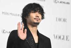 俳優デビュー１０周年の磯村勇斗　自分への〝ご褒美〟は「四つ葉のクローバーとか…」