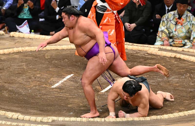 【九州場所】尊富士がソフトバンク・山川穂高に〝遭遇〟「客席に山川選手がいてアレ？って…」