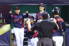 【プレミア１２】侍ジャパン堂々の全勝突破　ドミニカ共和国に14安打11得点圧勝 ＆ 国際大会24連勝