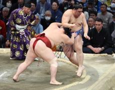 【九州場所】隆の勝が大の里を下し１０勝目「のど輪はやろうと思っていた」