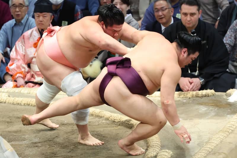 【九州場所】宇良が異例の２度の取り直しの末に白星「初めての経験だったので面白かった」