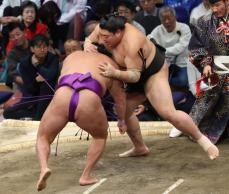 【九州場所】阿炎が１０勝目　優勝消滅も充実感「結果がついてきている」