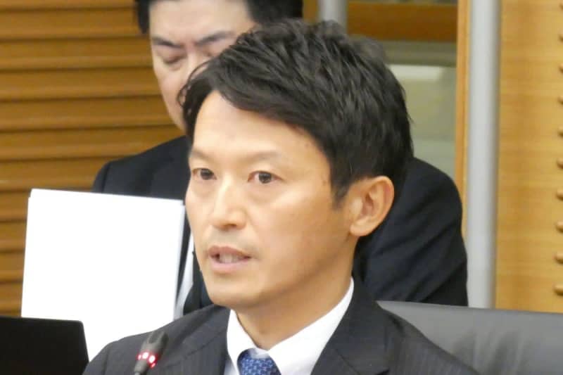 斎藤元彦知事のおかげでホクホクな政治コメンテーター　混迷すればするほど需要増