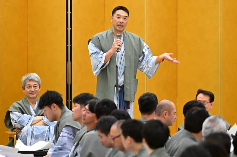 【巨人】阿部監督が納会で熱弁「『よし、やってやろうじゃねえか！』と…」