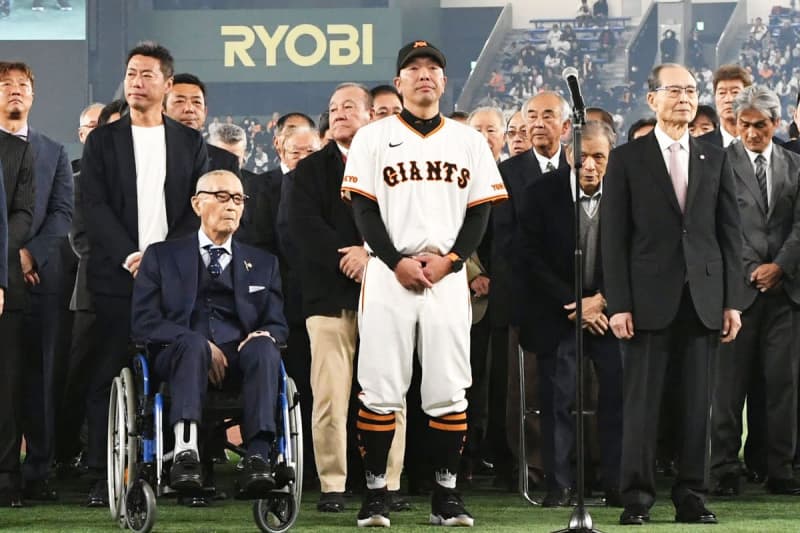 【巨人】ＯＮ砲そろい踏み　長嶋茂雄氏「胸が弾みました」王貞治氏「再会を幸せに感じています」