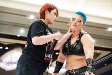 【スターダム】H.A.T.E.刀羅ナツコ　舞華と一触即発「テメーととことん遊んでやる！」