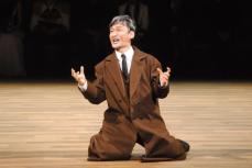 草なぎ剛　主演舞台「ヴェニスの商人」公開稽古で熱演　「必ずいい初日を迎えられると思います！」