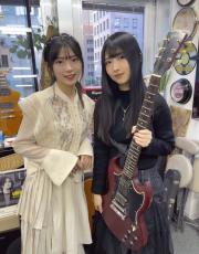 元ＡＫＢ真楪伶が元ザ・コインロッカーズのギタリストと初共演