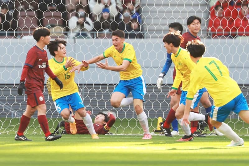 【高校サッカー】15大会ぶり出場名門に〝帝京魂〟健在　先制点のラビーニ未蘭「うまく発揮できた」