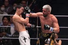 【ＲＩＺＩＮ】青木真也〝大みそか決戦〟徹底分析　ＭＶＰは「シナ・カリミアンに決まってるだろ！」