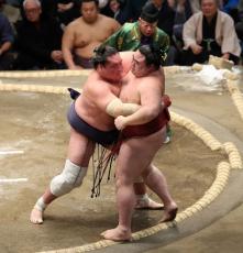 【初場所】照ノ富士　家族の前で意地の初白星「勝った相撲を見せられて良かった」