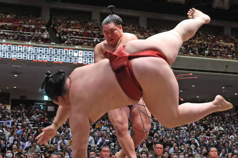 【初場所】豊昇龍が４連勝で横綱昇進へ前進　土俵際で逆転勝利「焦らずに明日からも一日一番」