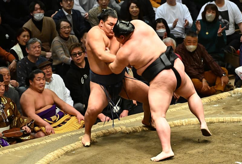 【初場所】豊昇龍が２敗目で綱取り〝黄信号〟　粂川審判長「これから相手は上位。厳しい」