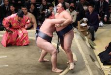 【初場所】金峰山が勝ち越し一番乗りの快進撃　親方の指導を受け「勝てるようになってきた」