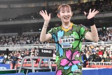 【卓球】３連覇・早田ひな「棄権になるかも…」→決勝ストレート勝ち　左腕不安を補った〝頭脳〟