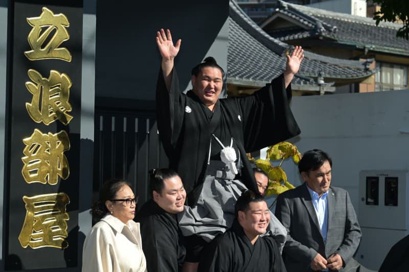 新横綱・豊昇龍の土俵入りは叔父の元朝青龍と同じ雲竜型「かっこいい」