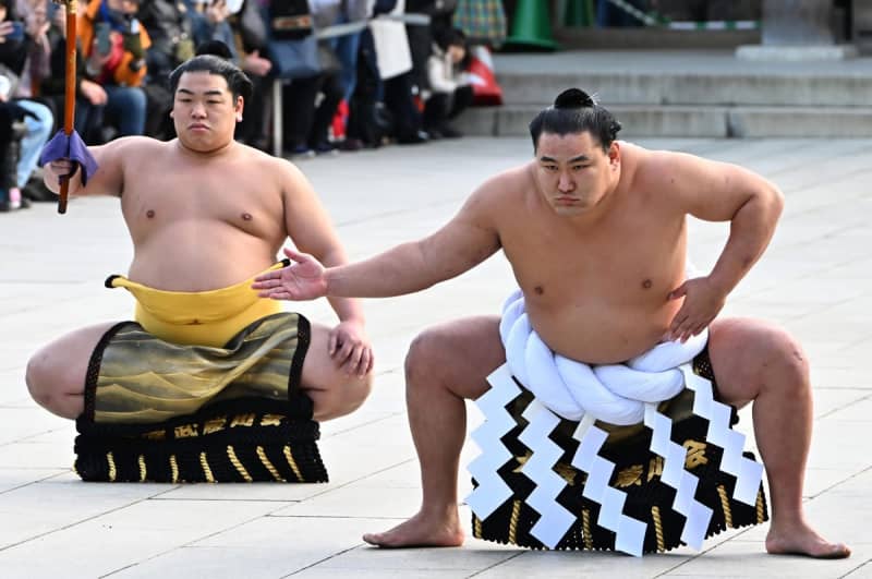 【大相撲】豊昇龍が明治神宮で土俵入りを披露　叔父・朝青龍が見守る前で「緊張しました」