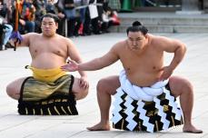 【大相撲】豊昇龍が明治神宮で土俵入りを披露　叔父・朝青龍が見守る前で「緊張しました」