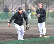 【ソフトバンク】特守で夢の二遊間　ショート山川穂高＆セカンド柳田悠岐「やらしてください！」