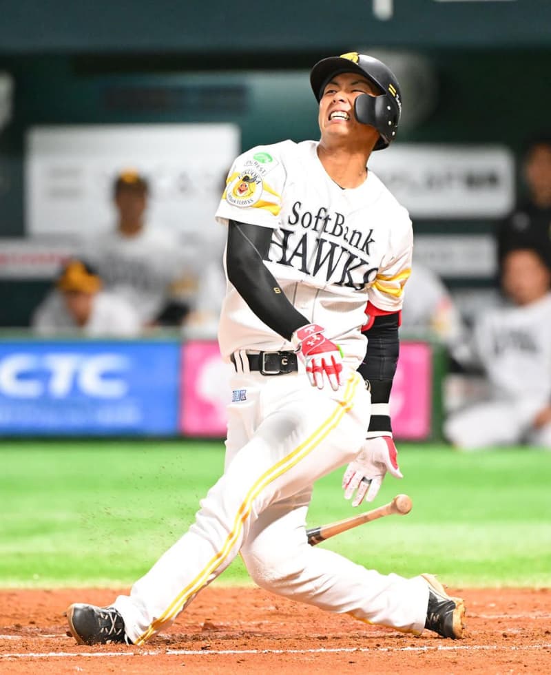 訳あり超特価の通販 ソフトバンク】不穏…今宮健太が負傷 2ストライクから代打・川瀬 記念グッズ