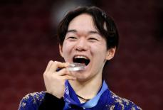 【フィギュア】鍵山優真は「面倒見のいい先輩」　中京大後輩が明かす「練習中は人が変わるくらい集中」