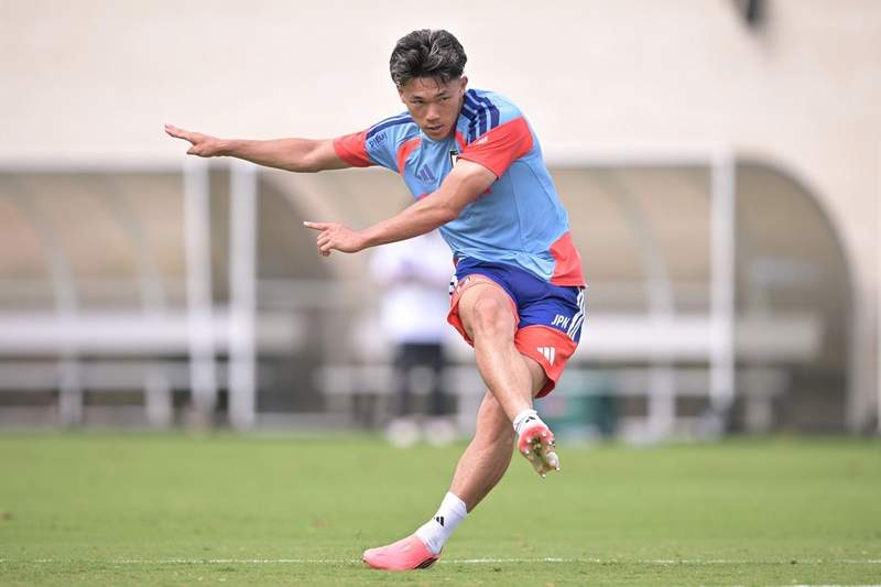 サッカー日本代表 アウェイ 塩貝健人 日本代表】塩貝健人 決勝Tでのサブから逆襲誓う「僕が出ない方がいい