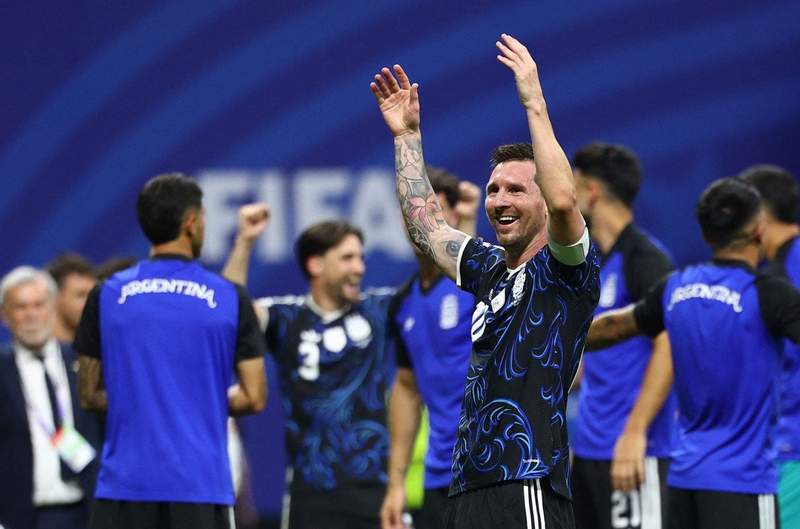 北中米W杯】〝優勝〟はアディダス！決勝進出両チームが着用 ナイキと