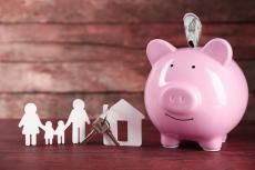 「年収400万円世帯」いわゆる標準家庭の貯蓄額はいくらか。共働きの割合はどのくらいか