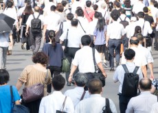 社会保障と安全保障、日本の「先送り」崩壊が直撃する世代は？