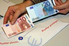 EU（欧州連合）が通貨のユーロへの切替えを完了【2002（平成14）年2月28日】
