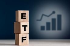 レバレッジ型、インバース型ETFは本当に長期投資に向かないのか？ 