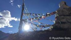 "日本人女性"も巡礼｢チベット仏教聖地｣驚く世界 標高4000m｢天空の村｣で花開いた"独自の芸術"