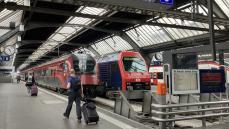 乗り継ぎスムーズ､スイス｢列車ダイヤの秘密｣ 鉄道もバスも運行間隔揃えて待ち時間を短縮
