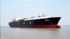 中国造船大手､カタールから｢大型LNG船｣18隻受注 総額8600億円超､韓国勢の寡占分野で追い上げ